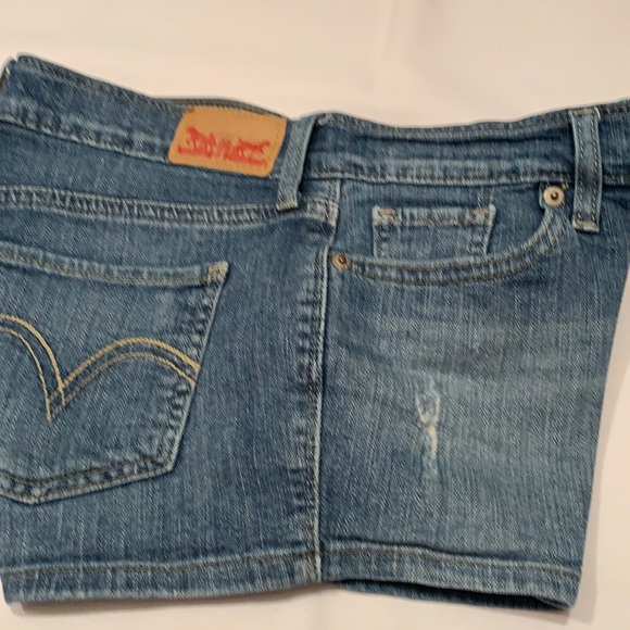 Levi's  Jean shorts - Picture 6 of 6